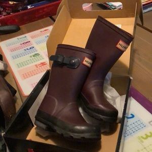 Hunter size 8 unisex
